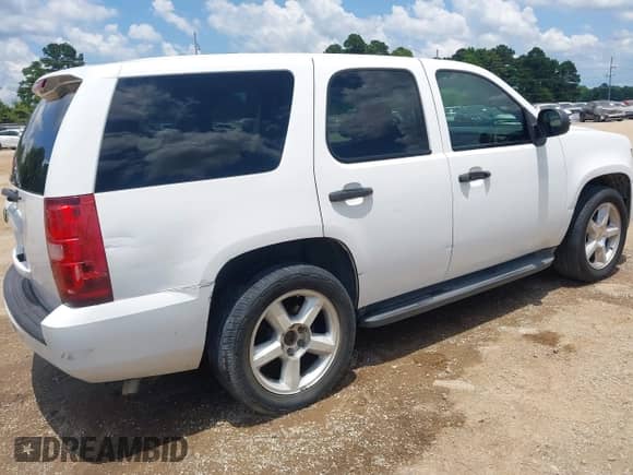 2010 Chevrolet Tahoe LS с VIN 1GNMCAE0XAR235601, выставлен на аукционе IAAI как лот 42482730 с пробегом 278 772 миль миль и . История ставок и продаж доступна на DreamBid. Изображение 4.