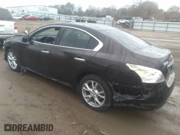 2014 Nissan Maxima S z VIN 1N4AA5AP5EC493938, wystawiony jako IAAI lot #29196022 z przebiegiem Nie podano mil oraz . Historia ofert i sprzedaży dostępna na DreamBid. Obrazek 3.