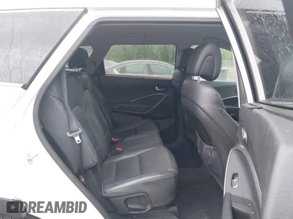 2019 Hyundai Santa Fe SE с VIN KM8SNDHFXKU307497, выставлен на аукционе IAAI как лот 42318625 с пробегом 83 776 миль миль и . История ставок и продаж доступна на DreamBid. Изображение 8.