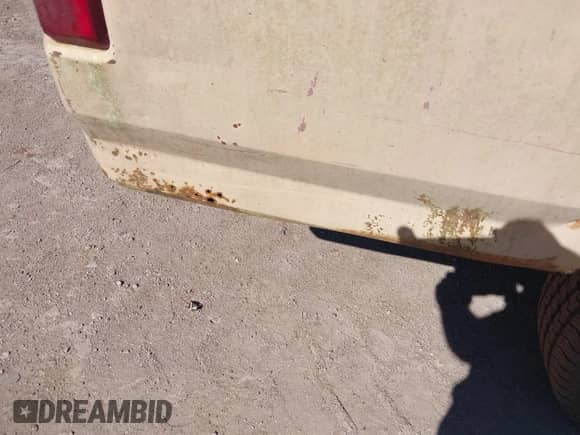 1981 Ford F-150 with VIN 1FTDF15E3BNA54005, listed as a IAAI auction lot 43439553 with 32,525 mi miles and . Bid and sale history available at DreamBid. Image 16.