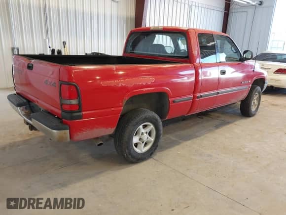 1998 Dodge 1500 with VIN 3B7HF13YXWG196400, listed as a IAAI auction lot 41664847 with 193,769 mi miles and . Bid and sale history available at DreamBid. Image 4.