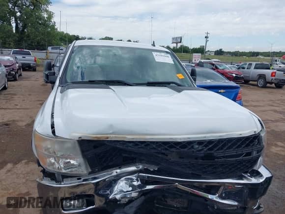 2011 Chevrolet Silverado 2500HD LT z VIN 1GC1CXCG6BF233085, wystawiony jako IAAI lot #43291048 z przebiegiem 161 159 mil mil oraz . Historia ofert i sprzedaży dostępna na DreamBid. Obrazek 12.