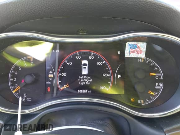 2014 Jeep Grand Cherokee Limited z VIN 1C4RJFBG6EC339952, wystawiony jako IAAI lot #43428596 z przebiegiem 208 287 mil mil oraz . Historia ofert i sprzedaży dostępna na DreamBid. Obrazek 7.