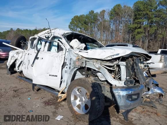 2023 Ram 1500 Big Horn z VIN 1C6RREFT8PN573700, wystawiony jako IAAI lot #41584593 z przebiegiem Nie podano mil oraz . Historia ofert i sprzedaży dostępna na DreamBid. Obrazek 1.