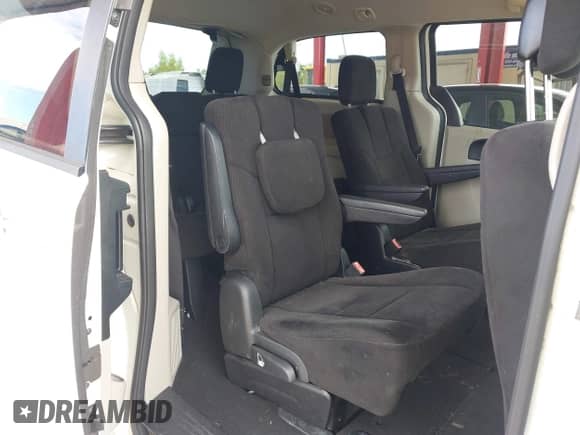 2013 Dodge Grand Caravan SXT z VIN 2C4RDGCG2DR536523, wystawiony jako IAAI lot #43582307 z przebiegiem 173 539 mil mil oraz . Historia ofert i sprzedaży dostępna na DreamBid. Obrazek 8.