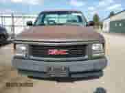 1994 GMC Sierra 1500 z VIN 1GTEC14Z1RZ506120, wystawiony jako Copart lot #81578795 z przebiegiem 241 622 mil mil oraz Czysty tytuł • Clean title. Historia ofert i sprzedaży dostępna na DreamBid. Obrazek 5.
