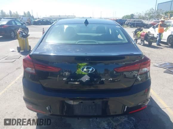 2019 Hyundai Elantra Limited с VIN KMHD84LF0KU843978, выставлен на аукционе IAAI как лот 42951794 с пробегом 116 738 миль миль и . История ставок и продаж доступна на DreamBid. Изображение 16.