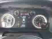 2020 Ram 1500 SLT z VIN 1C6RR6TT0LS133332, wystawiony jako IAAI lot #41923140 z przebiegiem 83 541 mil mil oraz . Historia ofert i sprzedaży dostępna na DreamBid. Obrazek 7.