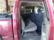 2004 GMC Sierra 1500 SLE z VIN 2GTEK13T641428743, wystawiony jako IAAI lot #42582935 z przebiegiem 230 805 mil mil oraz . Historia ofert i sprzedaży dostępna na DreamBid. Obrazek 8.