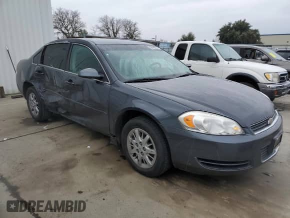2010 Chevrolet Impala Police Police z VIN 2G1WD5EM4A1252386, wystawiony jako Copart lot #39185274 z przebiegiem 120 086 mil mil oraz Szkoda całkowita • Salvage title. Historia ofert i sprzedaży dostępna na DreamBid. Obrazek 4.