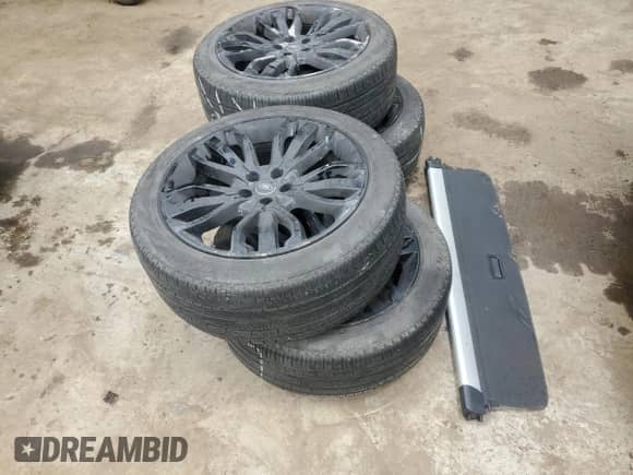 2017 Land Rover Range Rover Sport HSE z VIN SALWR2FK5HA138006, wystawiony jako Copart lot #71002295 z przebiegiem 196 522 mil mil oraz Czysty tytuł • Clean title. Historia ofert i sprzedaży dostępna na DreamBid. Obrazek 13.