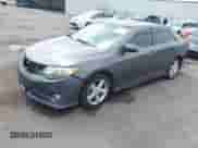 2013 Toyota Camry LE with VIN 4T1BF1FK5DU652113, listed as a IAAI auction lot 43321646 with 156,792 mi miles and . Bid and sale history available at DreamBid. Image 19.