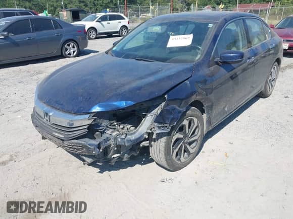 2016 Honda Accord EX-L z VIN 1HGCR3F83GA012313, wystawiony jako IAAI lot #43237969 z przebiegiem 159 877 mil mil oraz . Historia ofert i sprzedaży dostępna na DreamBid. Obrazek 6.