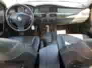 2006 BMW 5 Series 530xi z VIN WBANF73556CG69909, wystawiony jako Copart lot #53694305 z przebiegiem 217 626 mil mil oraz Szkoda całkowita • Salvage title. Historia ofert i sprzedaży dostępna na DreamBid. Obrazek 8.