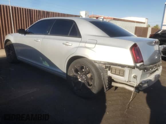 2019 Chrysler 300 Touring with VIN 2C3CCAAG6KH609926, listed as a Copart auction lot 80406865 with 104,699 mi miles and Salvage title. Bid and sale history available at DreamBid. Image 2.