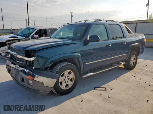 2005 Chevrolet Avalanche Z66 with VIN 3GNEC12Z95G268845, listed as a Copart auction lot 70272375 with 202,189 mi miles and Salvage title. Bid and sale history available at DreamBid. Image 1.