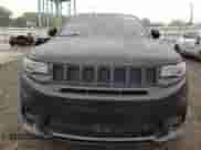 2020 Jeep Grand Cherokee SRT z VIN 1C4RJFDJ1LC132827, wystawiony jako Copart lot #58739265 z przebiegiem Nie podano mil oraz Szkoda całkowita • Salvage title. Historia ofert i sprzedaży dostępna na DreamBid. Obrazek 5.