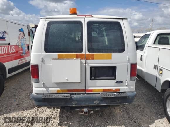 2008 Ford Econoline Cargo Commercial с VIN 1FTSE34L68DA15462, выставлен на аукционе Copart как лот 52294355 с пробегом 241 408 миль миль и Чистый • Clean title. История ставок и продаж доступна на DreamBid. Изображение 6.