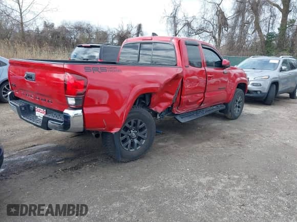 2022 Toyota Tacoma SR with VIN 3TYSX5EN3NT014277, listed as a IAAI auction lot 41737694 with 31,608 mi miles and . Bid and sale history available at DreamBid. Image 4.