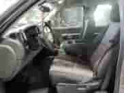 2008 GMC Sierra 1500 Work Truck z VIN 1GTEC19X88Z332522, wystawiony jako Copart lot #44711235 z przebiegiem 89 872 mil mil oraz Czysty tytuł • Clean title. Historia ofert i sprzedaży dostępna na DreamBid. Obrazek 7.