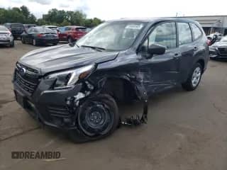 2024 Subaru Forester z VIN JF2SKAAC5RH464581, wystawiony jako Copart lot #70866565 z przebiegiem 22 627 mil mil oraz Szkoda całkowita • Salvage title. Historia ofert i sprzedaży dostępna na DreamBid. Obrazek 1.