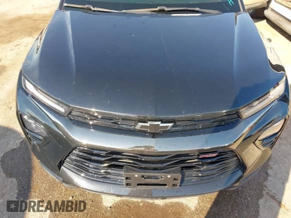 2022 Chevrolet TrailBlazer RS z VIN KL79MTSL7NB132346, wystawiony jako IAAI lot #43465400 z przebiegiem 77 365 mil mil oraz . Historia ofert i sprzedaży dostępna na DreamBid. Obrazek 6.
