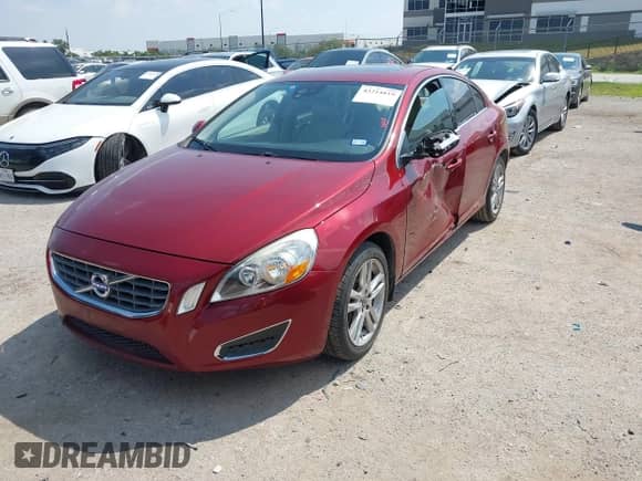 2012 Volvo S60 T5 с VIN YV1622FS0C2120103, выставлен на аукционе IAAI как лот 43214819 с пробегом 104 685 миль миль и . История ставок и продаж доступна на DreamBid. Изображение 2.