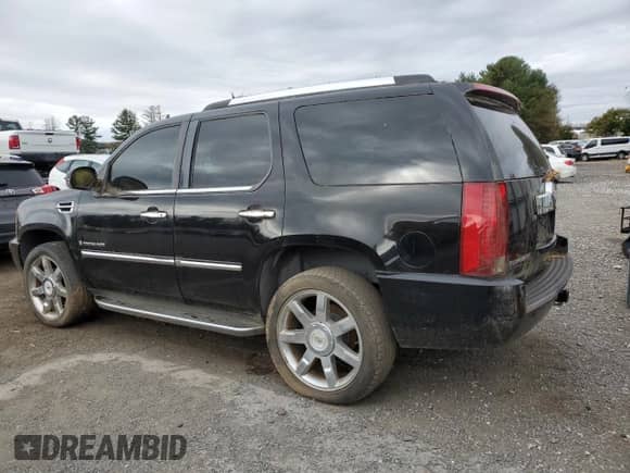 2007 Cadillac Escalade with VIN 1GYFK63847R242153, listed as a Copart auction lot 90596535 with Not provided miles and Clean title. Bid and sale history available at DreamBid. Image 2.