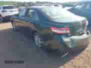 2010 Toyota Camry z VIN 4T1BF3EK9AU563024, wystawiony jako IAAI lot #42859800 z przebiegiem 119 802 mil mil oraz . Historia ofert i sprzedaży dostępna na DreamBid. Obrazek 3.