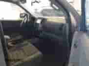 2021 Nissan Frontier S z VIN 1N6ED0CEXMN721918, wystawiony jako IAAI lot #41389562 z przebiegiem 74 144 mil mil oraz . Historia ofert i sprzedaży dostępna na DreamBid. Obrazek 5.