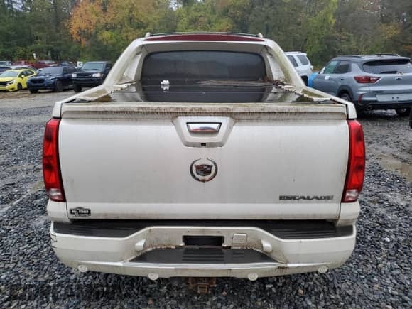 2008 Cadillac Escalade EXT with VIN 3GYFK62898G240711, listed as a Copart auction lot 86115195 with Not provided miles and Clean title. Bid and sale history available at DreamBid. Image 6.