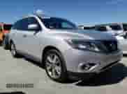 2015 Nissan Pathfinder Platinum with VIN 5N1AR2MM6FC714687, listed as a Copart auction lot 69971345 with 183,811 mi miles and Clean title. Bid and sale history available at DreamBid. Image 4.