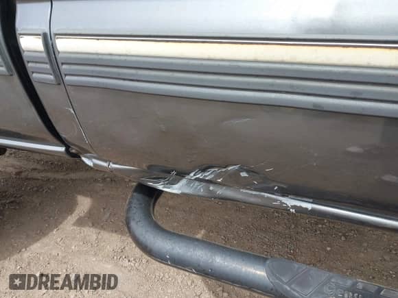 2001 Chevrolet Silverado 1500HD LS with VIN 1GCGC13U91F156627, listed as a IAAI auction lot 41874581 with 260,765 mi miles and . Bid and sale history available at DreamBid. Image 6.