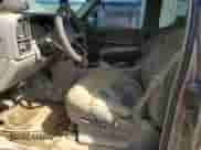 2002 Chevrolet Silverado 2500HD LT с VIN 1GCHK29152E126591, выставлен на аукционе Copart как лот 53451405 с пробегом Не указан миль и Списание • Salvage title. История ставок и продаж доступна на DreamBid. Изображение 7.