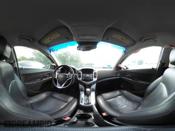 2011 Chevrolet Cruze 2LT z VIN 1G1PG5S90B7215304, wystawiony jako IAAI lot #42954620 z przebiegiem 119 407 mil mil oraz . Historia ofert i sprzedaży dostępna na DreamBid. Obrazek 18.