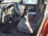 2001 Dodge Dakota Sport z VIN 1B7GL2AN21S108475, wystawiony jako Copart lot #52547305 z przebiegiem 218 025 mil mil oraz Szkoda całkowita • Salvage title. Historia ofert i sprzedaży dostępna na DreamBid. Obrazek 7.