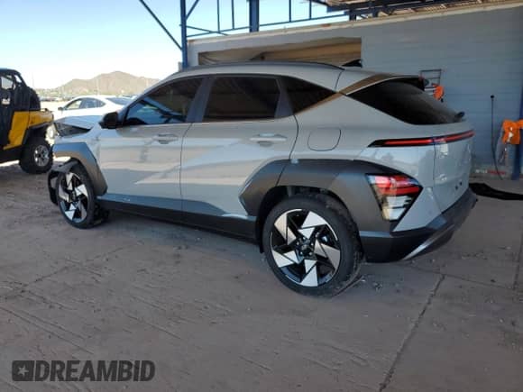 2024 Hyundai Kona Limited с VIN KM8HE3A38RU099277, выставлен на аукционе Copart как лот 66761575 с пробегом 15 003 миль миль и Списание • Salvage title. История ставок и продаж доступна на DreamBid. Изображение 2.