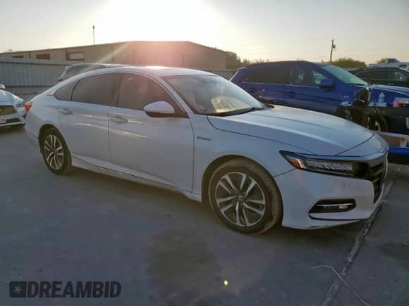 2020 Honda Accord Touring with VIN 1HGCV3F94LA003926, listed as a Copart auction lot 85309175 with 117,656 mi miles and Salvage title. Bid and sale history available at DreamBid. Image 4.