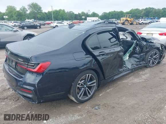2021 BMW 7 Series 750i xDrive with VIN WBA7U2C0XMCF78623, listed as a IAAI auction lot 42376256 with Not provided miles and . Bid and sale history available at DreamBid. Image 4.