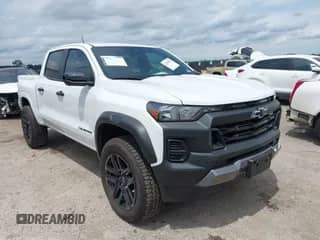 2024 Chevrolet Colorado 4WD Trail Boss с VIN 1GCPTEEKXR1321385, выставлен на аукционе IAAI как лот 42493511 с пробегом 4 929 миль миль и . История ставок и продаж доступна на DreamBid. Изображение 1.