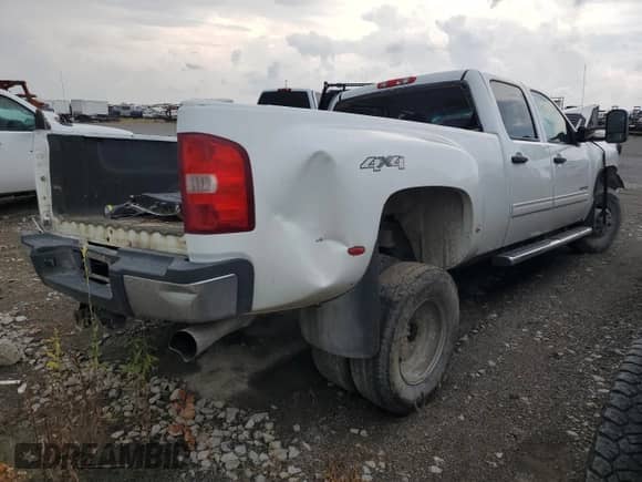 2011 Chevrolet Silverado 3500HD SRW LT with VIN 1GC4K0C80BF244616, listed as a Copart auction lot 63400065 with Not provided miles and Salvage title. Bid and sale history available at DreamBid. Image 3.