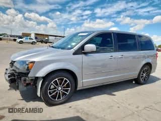2017 Dodge Grand Caravan SE с VIN 2C4RDGBG0HR550184, выставлен на аукционе Copart как лот 81712195 с пробегом 89 256 миль миль и Списание • Salvage title. История ставок и продаж доступна на DreamBid. Изображение 1.