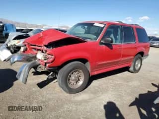 1998 Ford Explorer XL z VIN 1FMZU32X9WZB71644, wystawiony jako Copart lot #67493085 z przebiegiem 196 373 mil mil oraz Nie do naprawy • Non repairable. Historia ofert i sprzedaży dostępna na DreamBid. Obrazek 1.