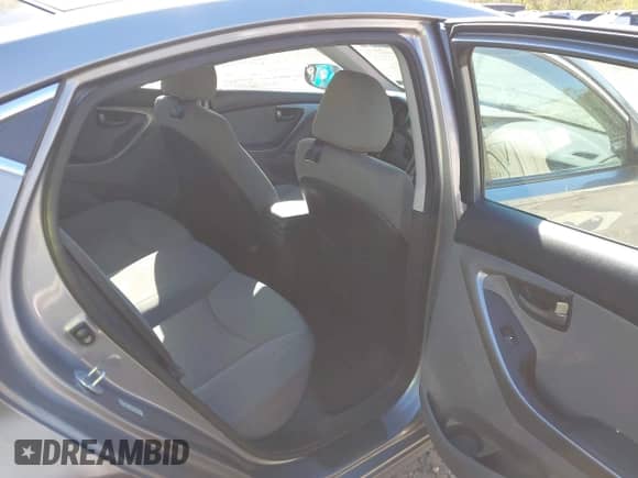 2013 Hyundai Elantra GLS z VIN KMHDH4AE0DU675062, wystawiony jako IAAI lot #43186022 z przebiegiem 146 855 mil mil oraz . Historia ofert i sprzedaży dostępna na DreamBid. Obrazek 8.