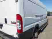 2018 Ram ProMaster Cargo с VIN 3C6URVJG9JE136448, выставлен на аукционе IAAI как лот 43087351 с пробегом 307 430 миль миль и . История ставок и продаж доступна на DreamBid. Изображение 4.