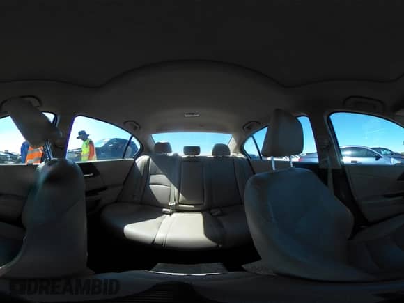 2015 Honda Accord Touring z VIN 1HGCR3F90FA000028, wystawiony jako IAAI lot #42353710 z przebiegiem 119 387 mil mil oraz . Historia ofert i sprzedaży dostępna na DreamBid. Obrazek 20.