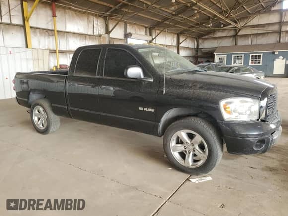 2008 Dodge 1500 SLT with VIN 1D7HU18288S596631, listed as a Copart auction lot 70013515 with 131,448 mi miles and Clean title. Bid and sale history available at DreamBid. Image 4.