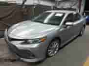 2023 Toyota Camry LE z VIN 4T1C11AK3PU761359, wystawiony jako IAAI lot #43274138 z przebiegiem 42 305 mil mil oraz . Historia ofert i sprzedaży dostępna na DreamBid. Obrazek 17.