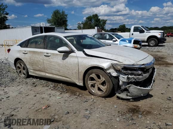 2018 Honda Accord EX z VIN 1HGCV1F43JA226075, wystawiony jako Copart lot #69919285 z przebiegiem 146 033 mil mil oraz Szkoda całkowita • Salvage title. Historia ofert i sprzedaży dostępna na DreamBid. Obrazek 4.