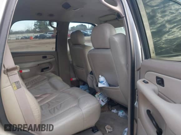 2002 Chevrolet Tahoe LT с VIN 1GNEC13Z52R167375, выставлен на аукционе IAAI как лот 41332351 с пробегом 283 486 миль миль и . История ставок и продаж доступна на DreamBid. Изображение 8.